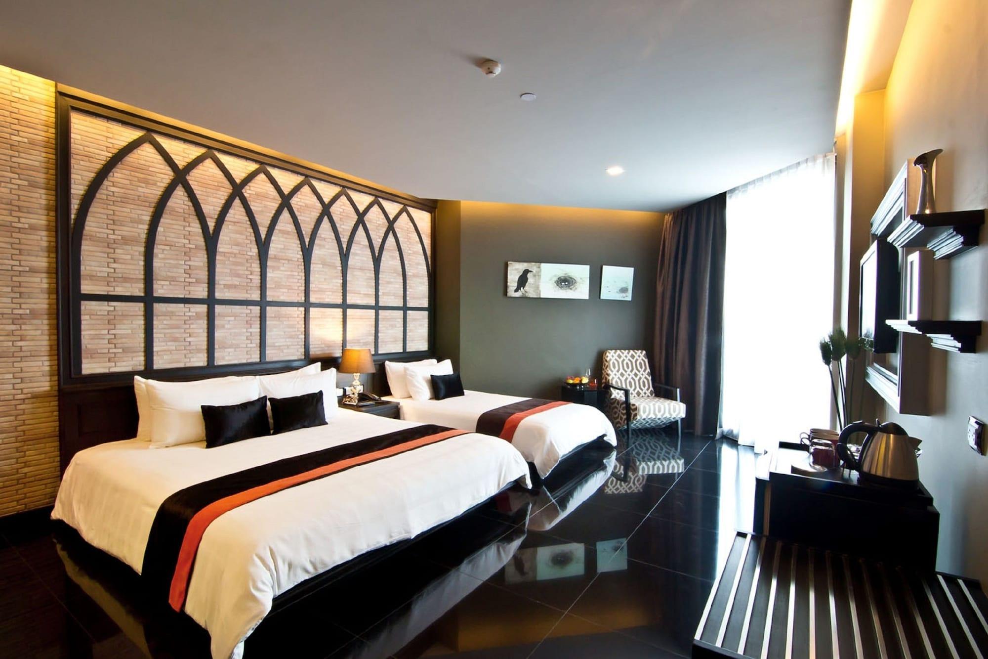 Hotel Tsix5 Quarter Pattaya Esterno foto