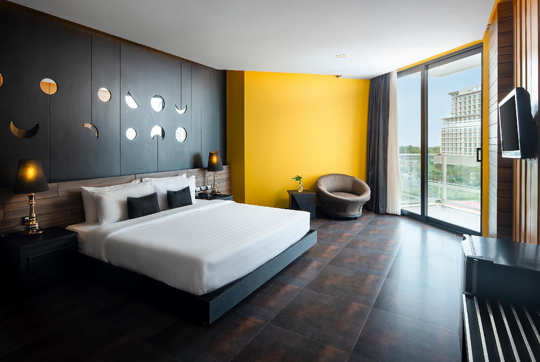 Hotel Tsix5 Quarter Pattaya Esterno foto