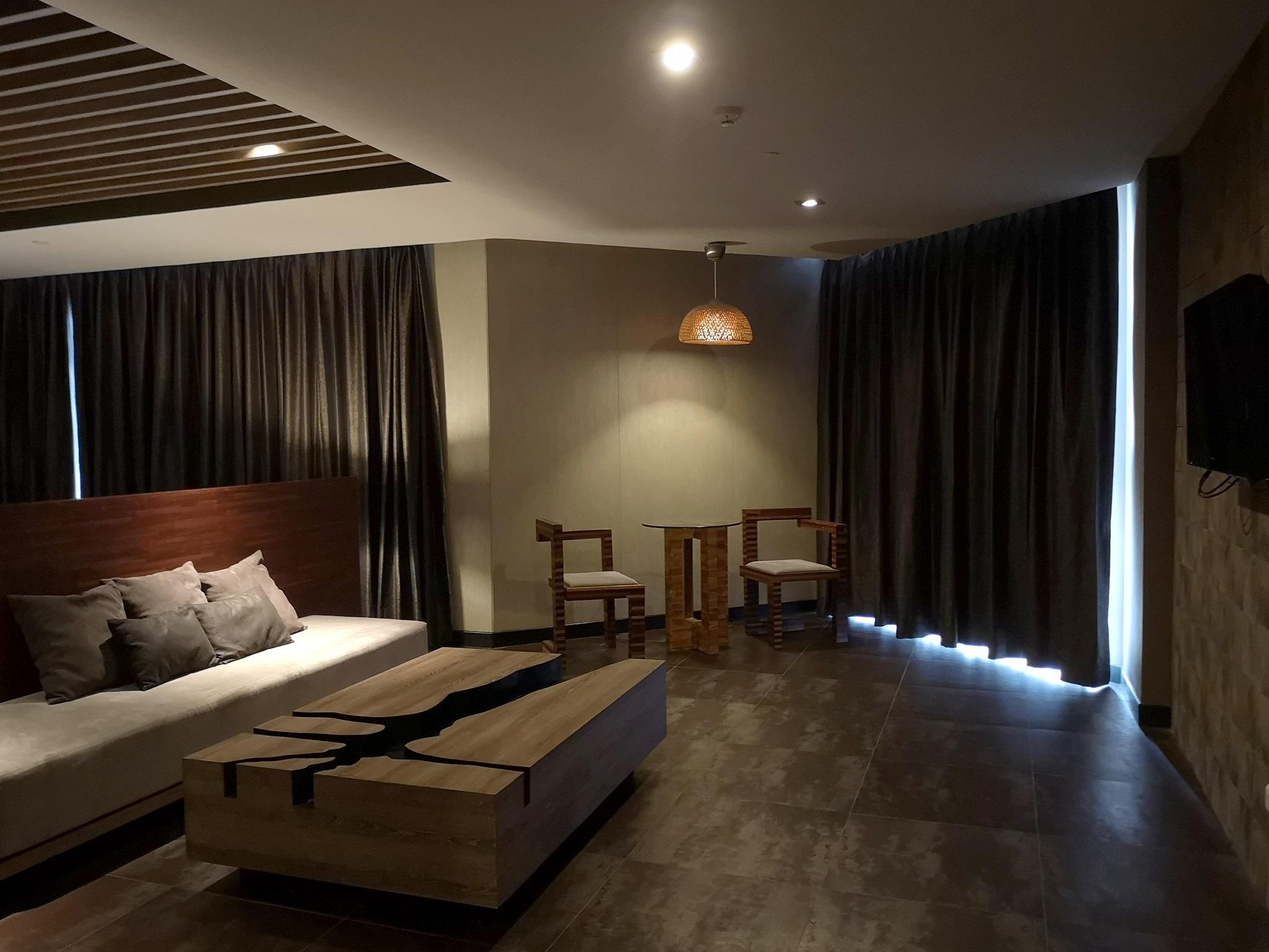 Hotel Tsix5 Quarter Pattaya Esterno foto