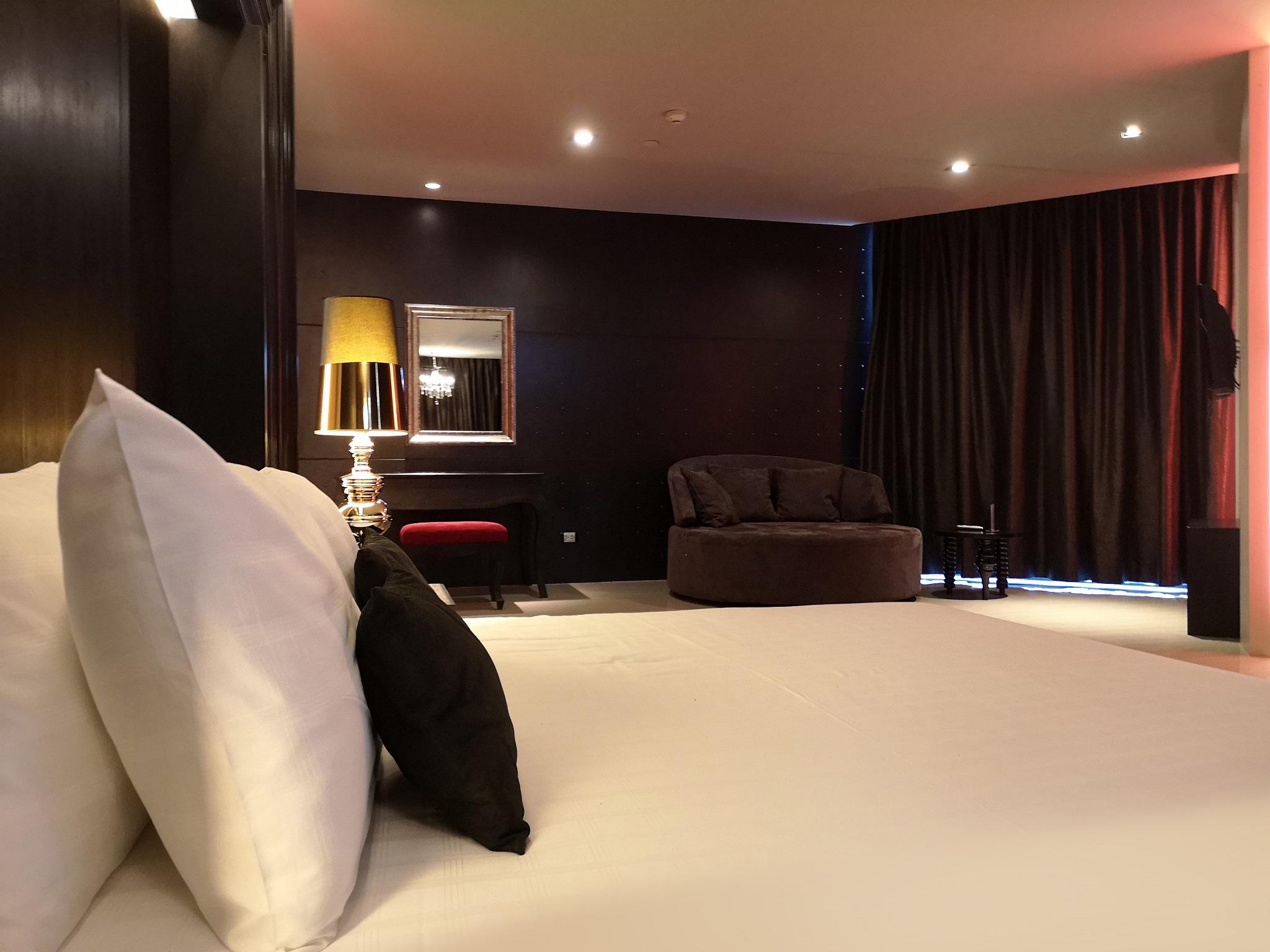Hotel Tsix5 Quarter Pattaya Esterno foto